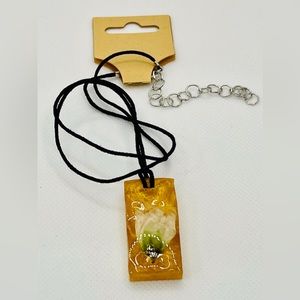 Handmade Preserved white flower gold base necklace